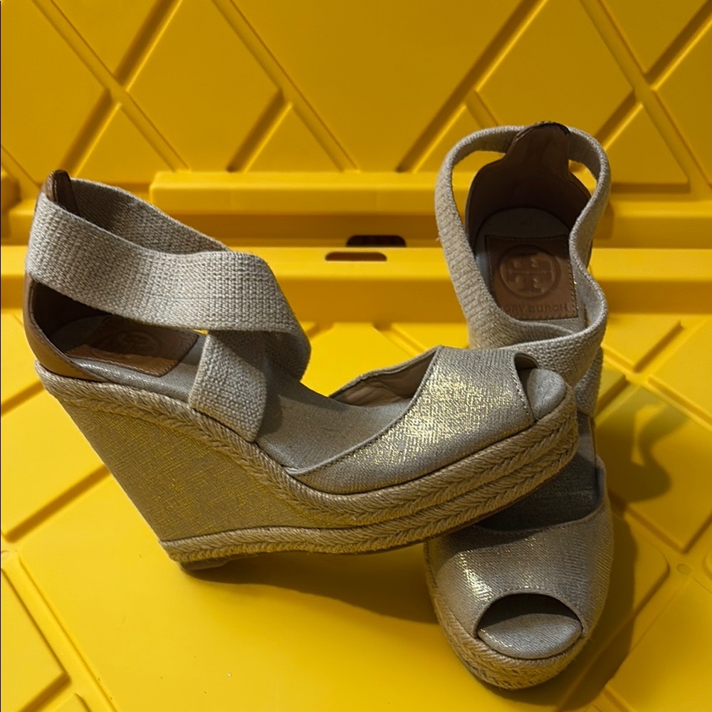 Tory Burch Women's Wedge Sandals in Gold